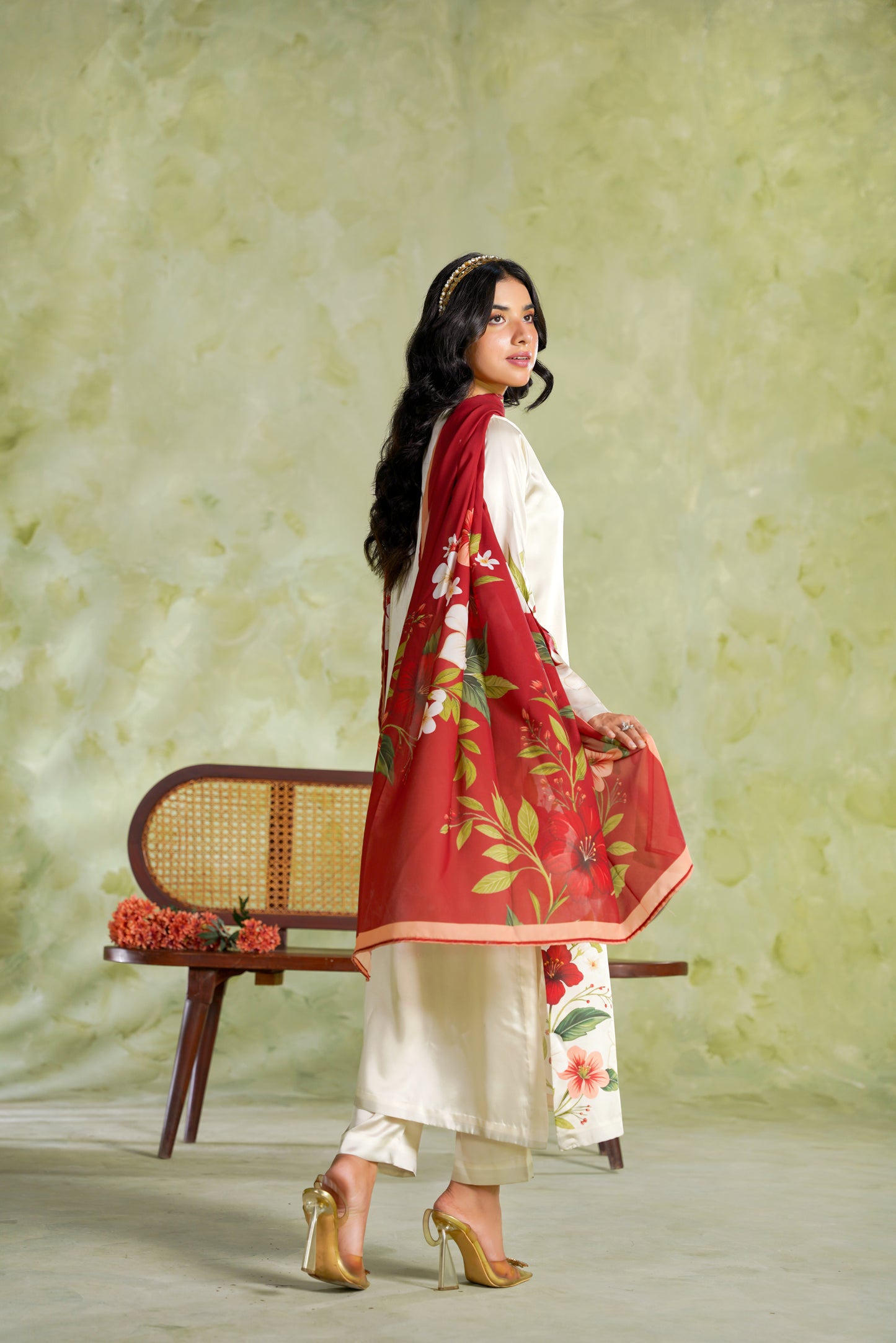 Camellia Ivory
