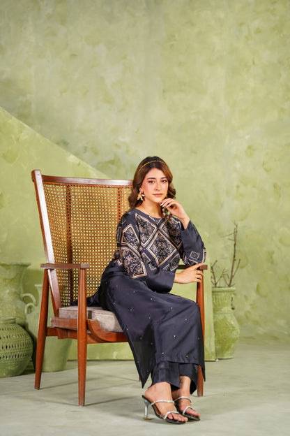 Noir Damask